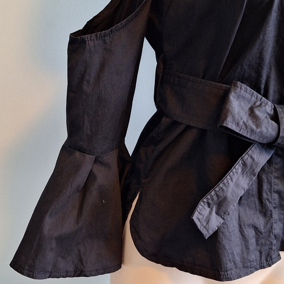 🅱️🅾️G🅾️ Shoulder cut off black cotton shirt - Picture 6 of 8